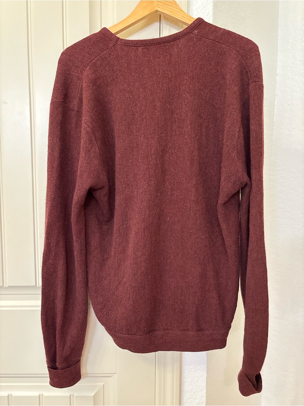 Vintage Izod Lacoste V-neck Sweater XL Burgundy Heather 100% Orlon Acrylic - Picture 2 of 5